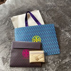 Tory Burch Kira Chevron Distressed Card Case